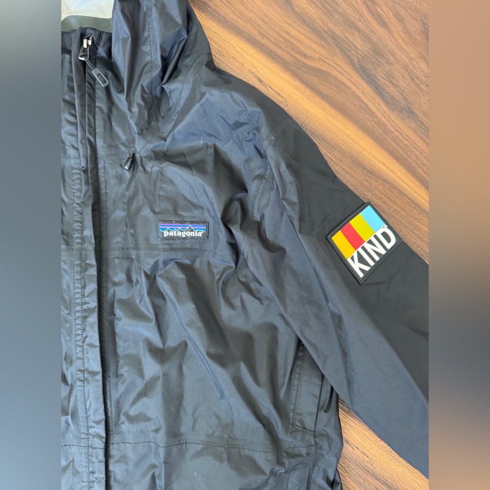 Patagonia Black Windbreaker/ Raincoat Jacket
